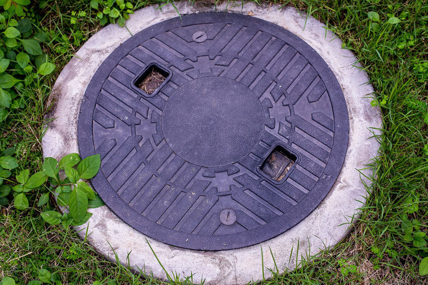 Bates-Environmental-How-Do-Sewers-And-Septic-Systems-Differ-Blog.jpg